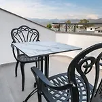 Alesta Seaside Hotel *