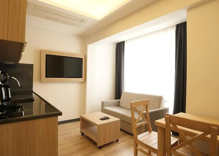 Otel Alesta Seaside *