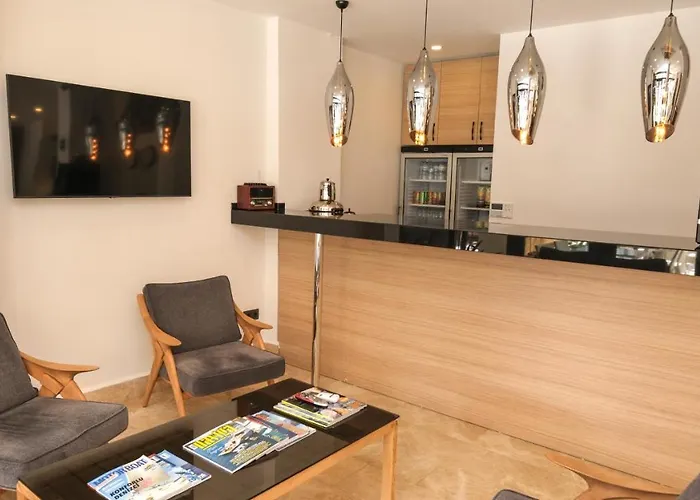 Alesta Seaside Ξενοδοχείο *